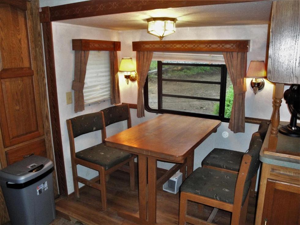 Hotel Dark Ridge Hideout Elk Park Exterior foto